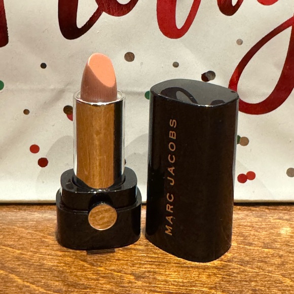 Marc Jacob Makeup Bundle - 5 pieces - Picture 2 of 7